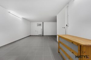 Keller