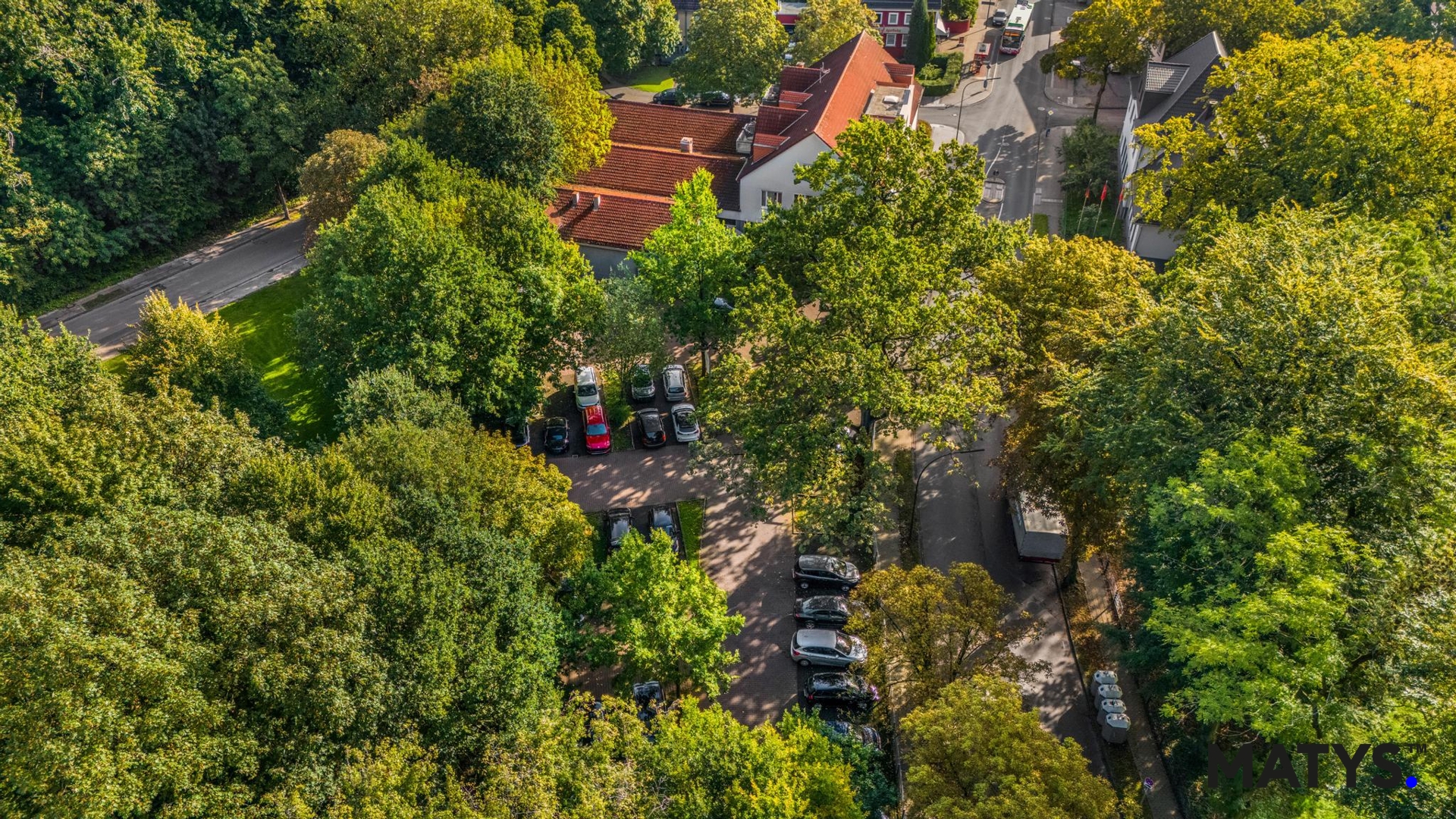 Drohnenaufnahme Parkplatz